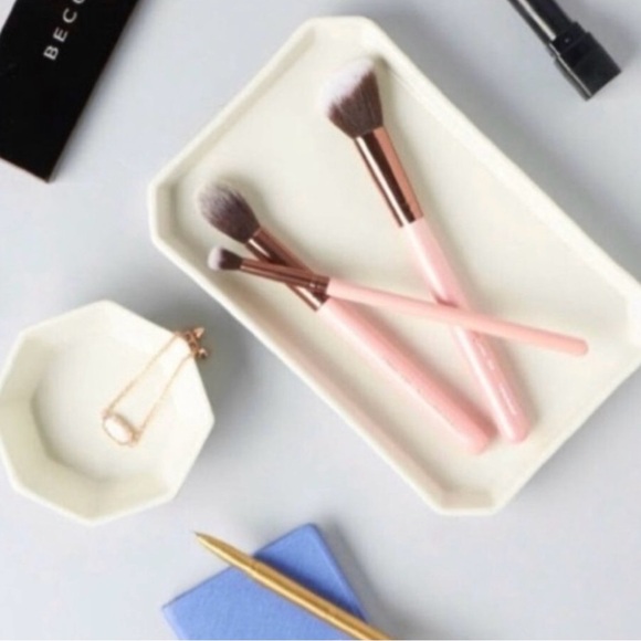 Odeme White Porcelain Catchall and Ring Dish with Geometric Slate Black Edges - Picture 2 of 16